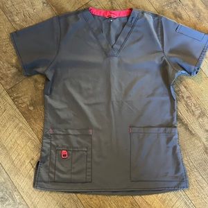 Women’s medium carhartt scrub set